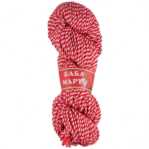 Пресукано бяло и червено пресукана прежда 