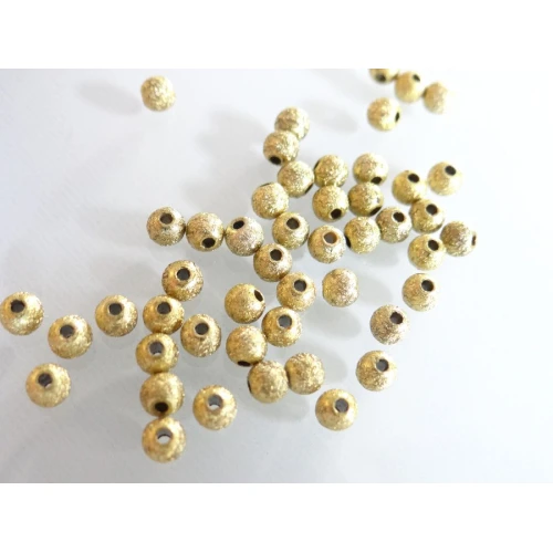 Едноцветни пластмасови топчета