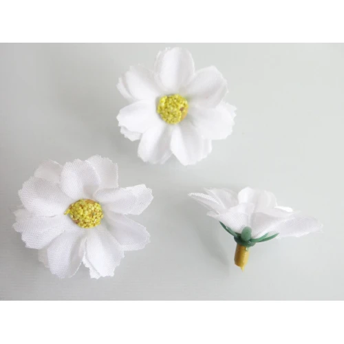 Цветя с основа за монтаж цвят маргаритка