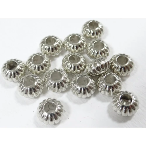 Със ССВ покритие метализирани мъниста