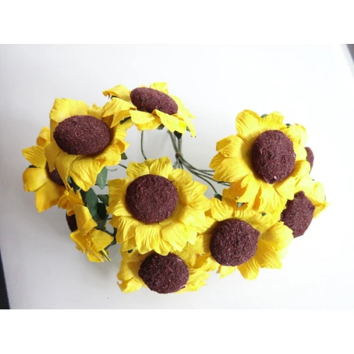 Цветя от текстил на букет текстилни слънчогледи
