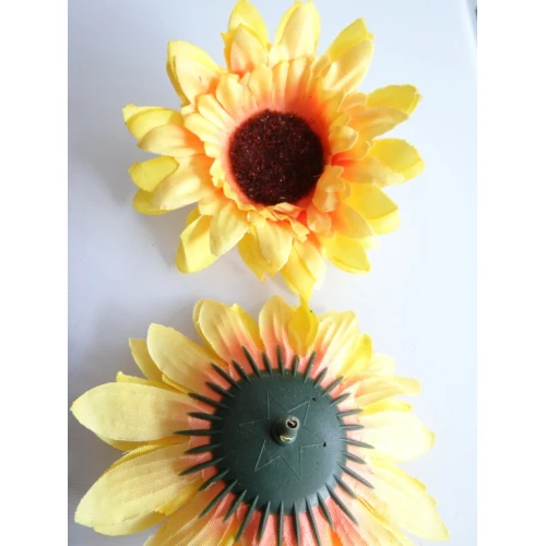 Цветя с основа за монтаж цвят слънчоглед