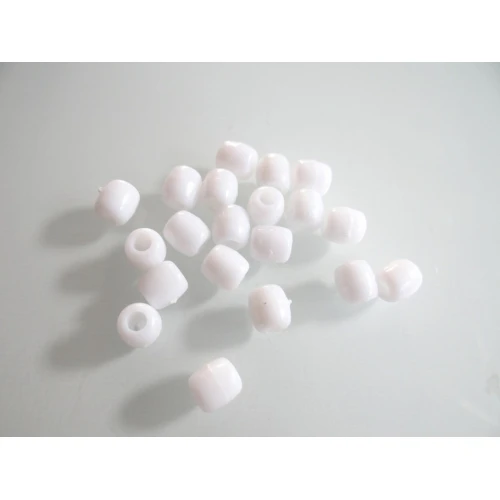 Едноцветни пластмасови мъниста