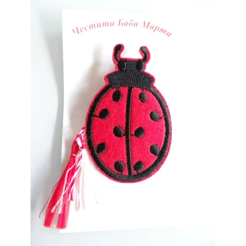 Мартеници детски детски мартенички