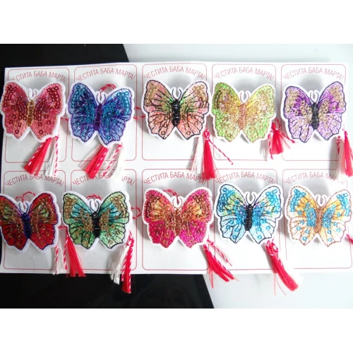 Детски детски мартенички