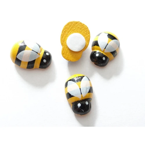 Цветни фигурки дървени пчелички