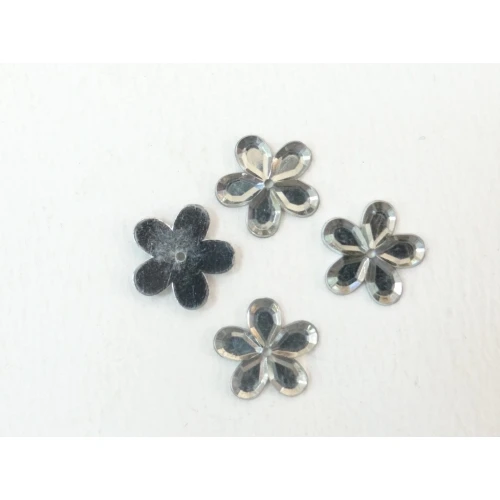 Камъчета за пришиване акрилни цветенца