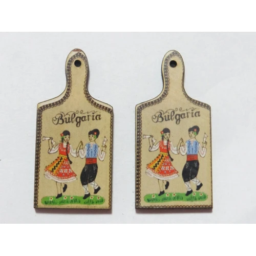 Цветни фигурки дървена дъска