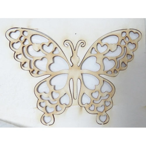 От бирен картон пеперуда от бирен картон