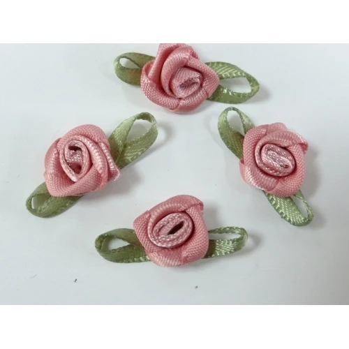 Цветя от текстил розички с листенце