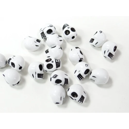 Двуцветни пластмасови черепи