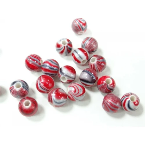 Многоцветни пластмасови топчета