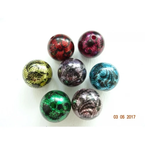 Многоцветни пластмасови мъниста