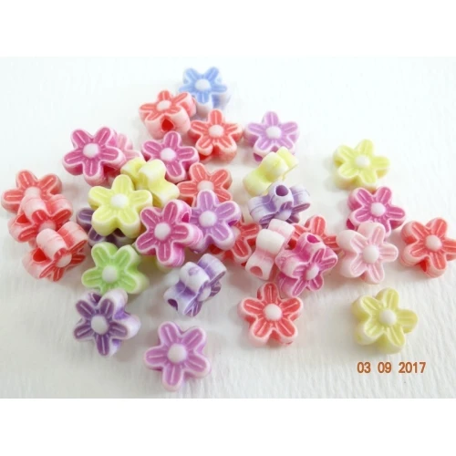 Цветя пластмасови цветенца