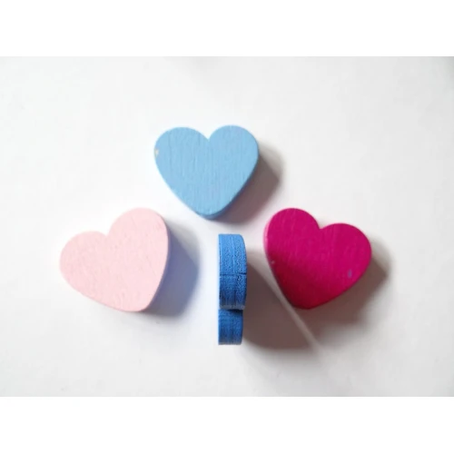 Фигурки дървени сърца