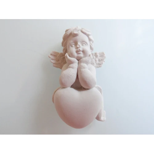 Отливки и молдове ангелче от керамична пудра