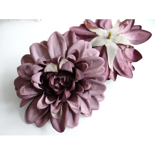 Цветя с основа за монтаж текстилни цветя