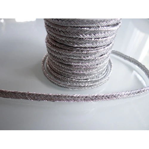 Ламе ширит за декорация