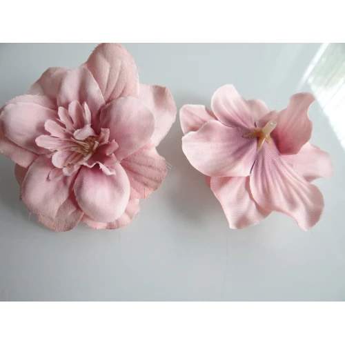 Цветя с основа за монтаж текстилни цветя