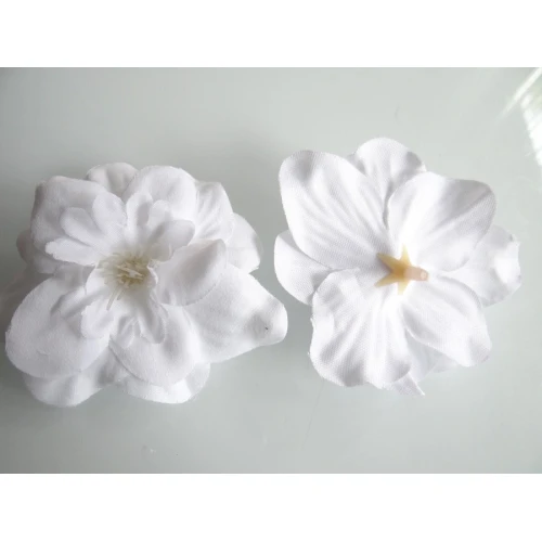 Цветя с основа за монтаж текстилни цветя