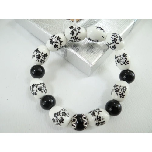 Гривни дамска гривна - полускъпоценни камъни