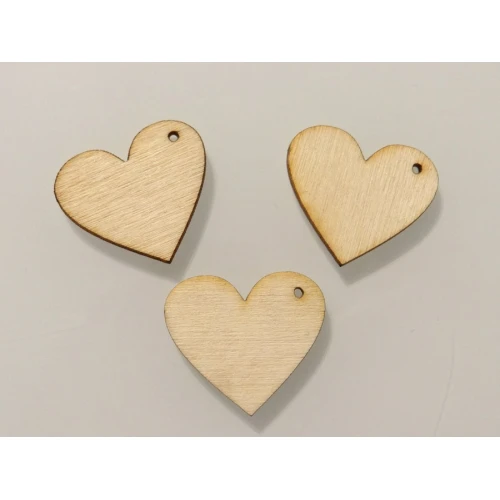 Фигурки дървени сърца