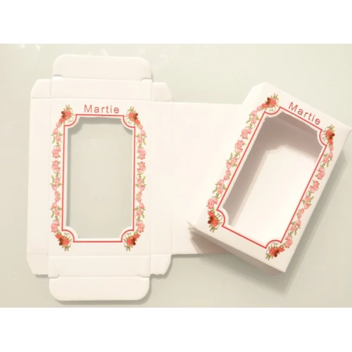 Други кутийка от картон