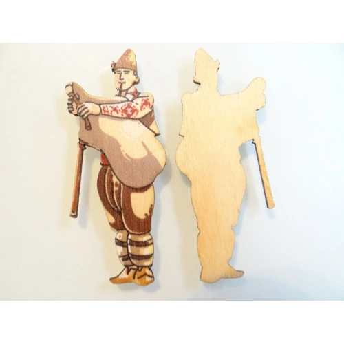 Цветни фигурки мъж в носия