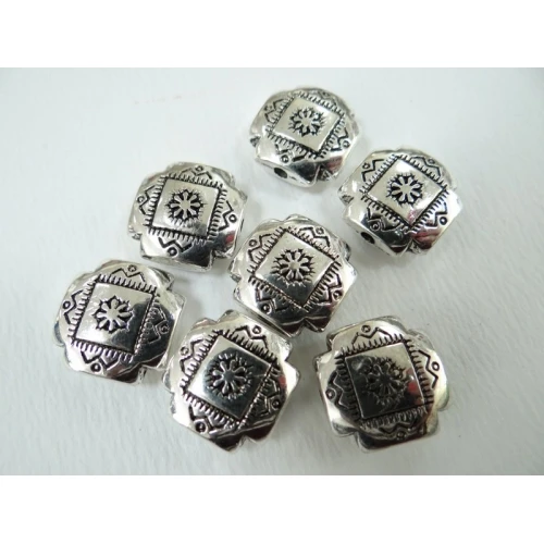 Със ССВ покритие метализирани мъниста