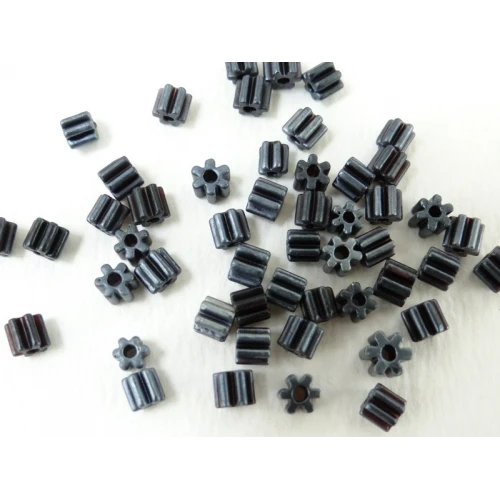 Други стъклени мъниста