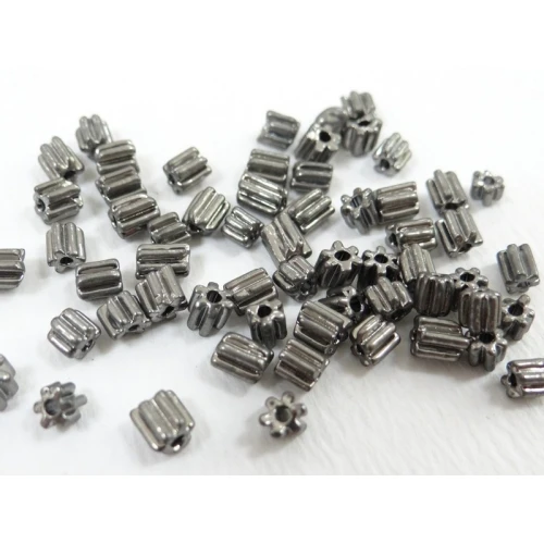 Други кутийка от картон