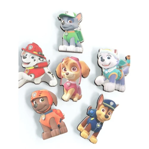 Цветни фигурки дървена плочка