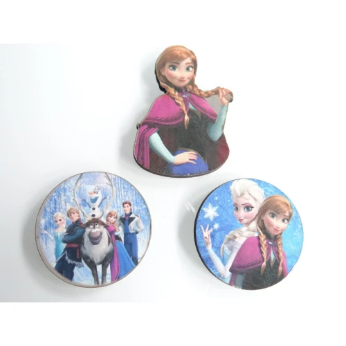 Цветни фигурки дървена плочка