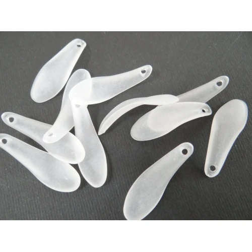 Цветя пластмасови листенца