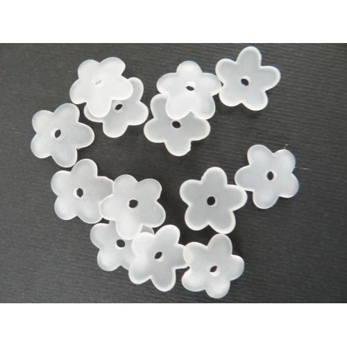 Цветя пластмасови цветя