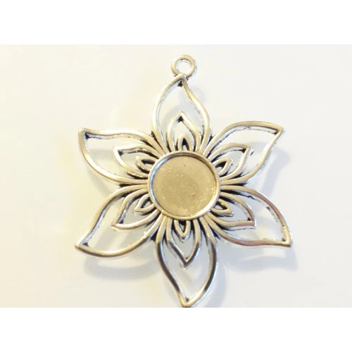 Висулки метално цвете