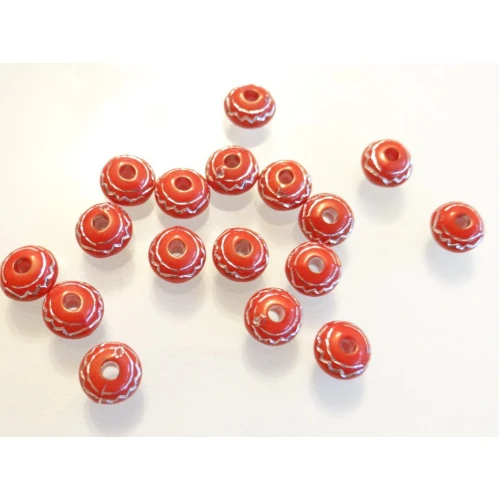 Сребриста и златиста нишка пластмасови мъниста