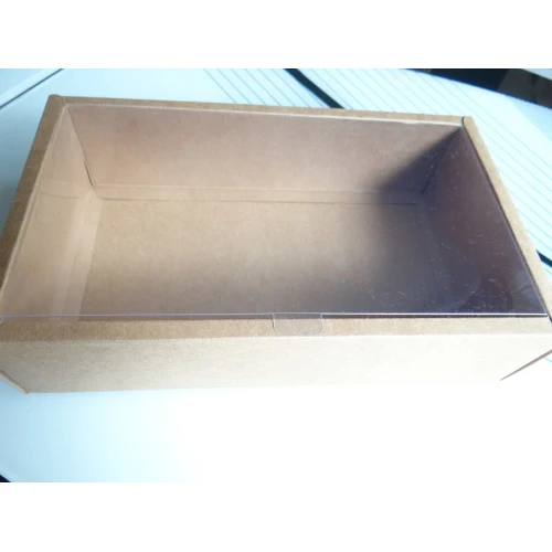 Подаръчни крафт кутийка