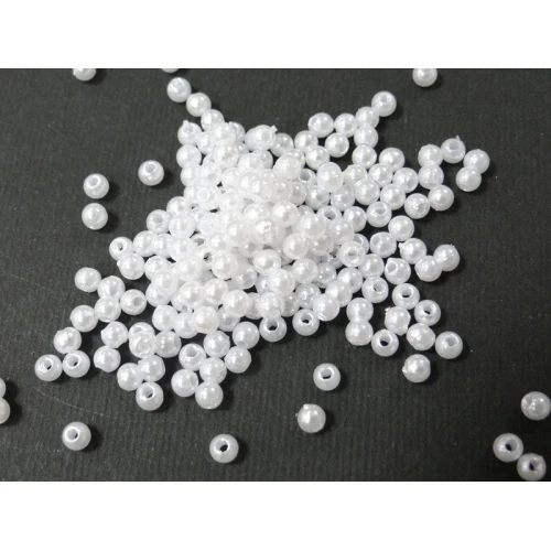 Едноцветни пластмасови топчета