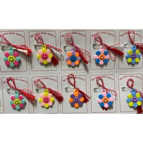 Детски детски мартенички