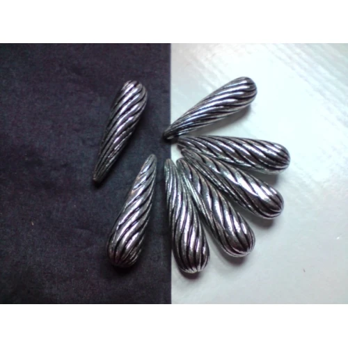 Метализирани метализирана капка